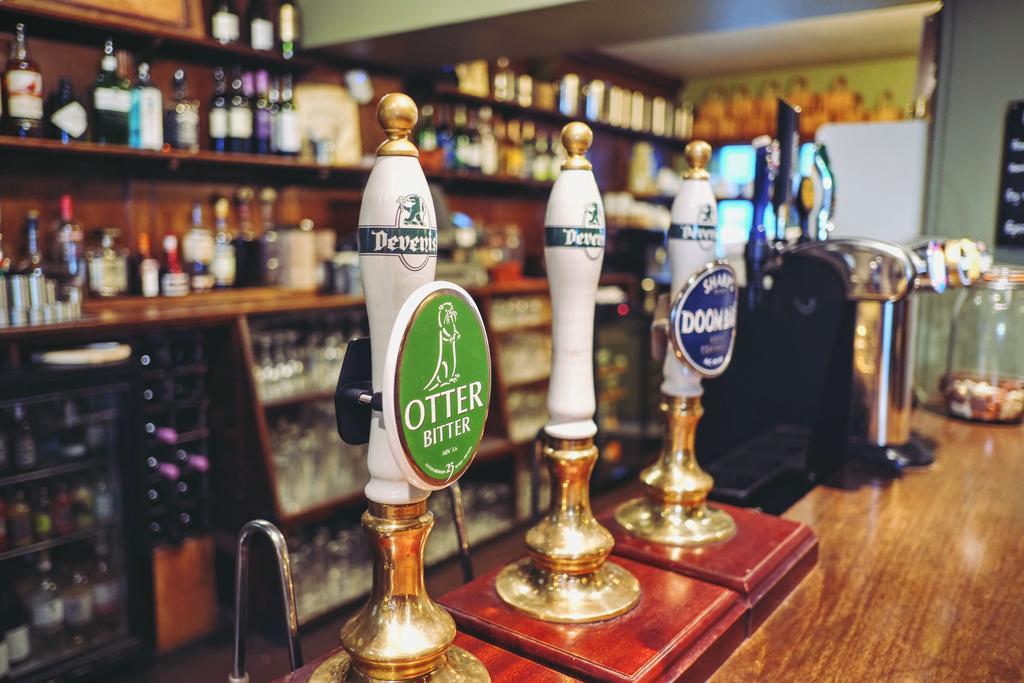 Hotel Hambro Arms Milton Abbas Esterno foto
